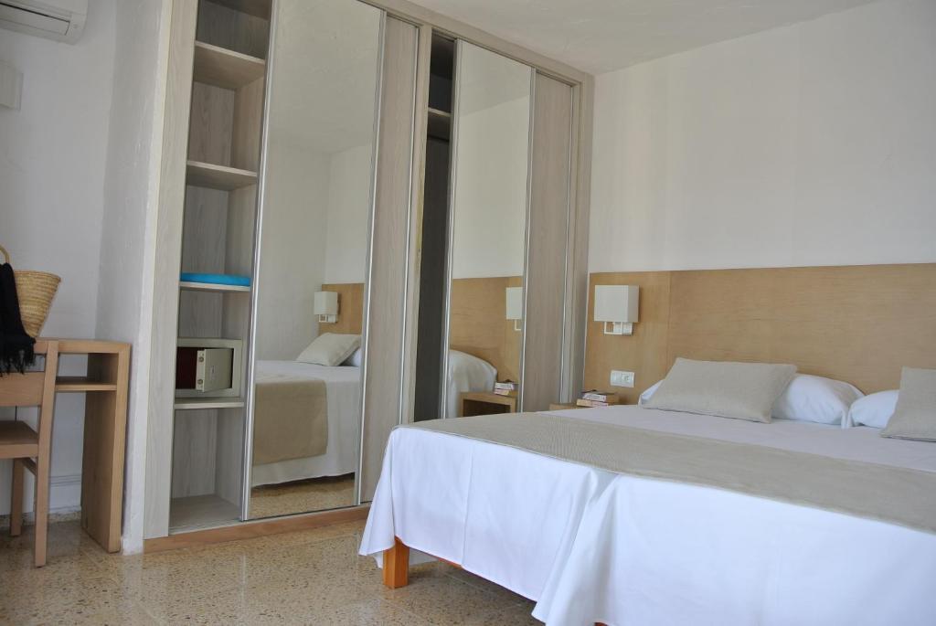 Apartamentos El Moro San Antonio  Pokoj fotografie